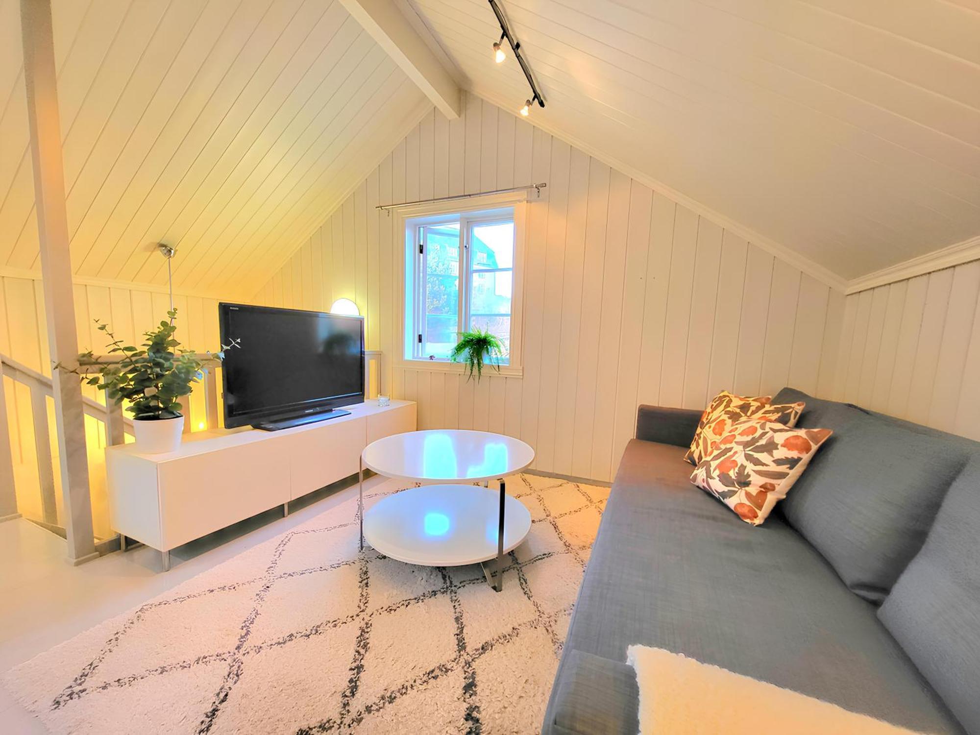 Mercury House, Cathedral View ! Free Parking ! *